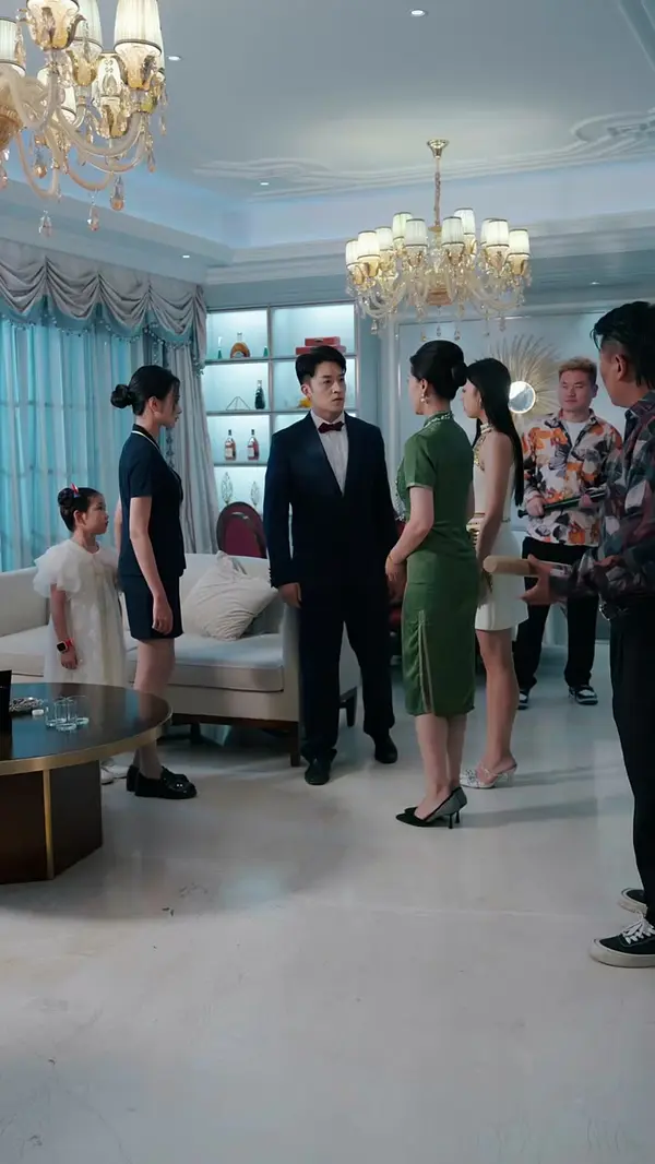 Bocah Ajaib dan Orangtuanya(Sulih Suara)