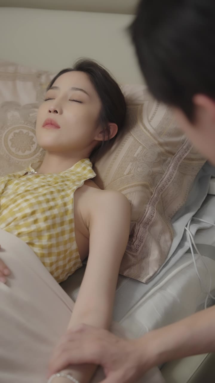 Bayi Wingman Online Bayi Kembar yang lucu